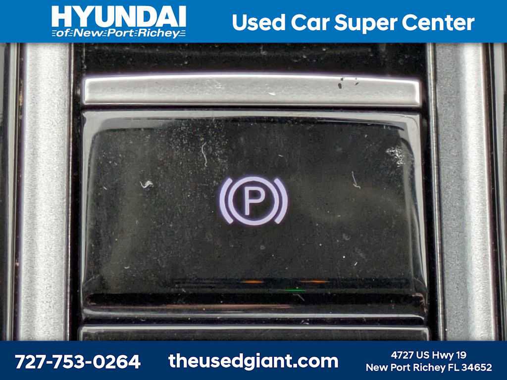 Used 2024 Volkswagen Atlas SEL Premium R-Line AWD/4WD image 37
