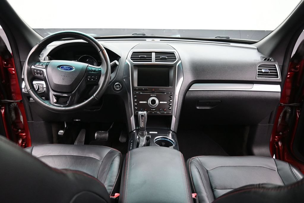 Used 2016 Ford Explorer Sport w/ Equipment Group 401A AWD/4WD image 12