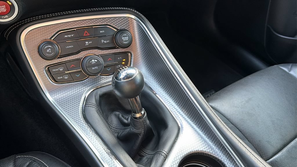 Used 2016 Dodge Challenger SRT Hellcat RWD image 22