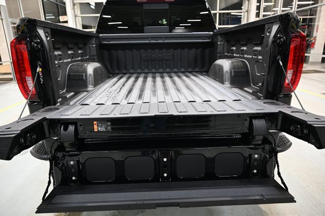 New 2026 GMC Sierra 1500 SLT w/ SLT Premium Plus Package image 9