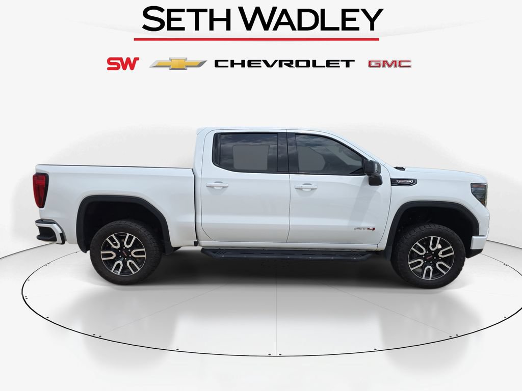 Used 2024 GMC Sierra 1500 AT4 w/ AT4 Premium Package AWD/4WD image 8
