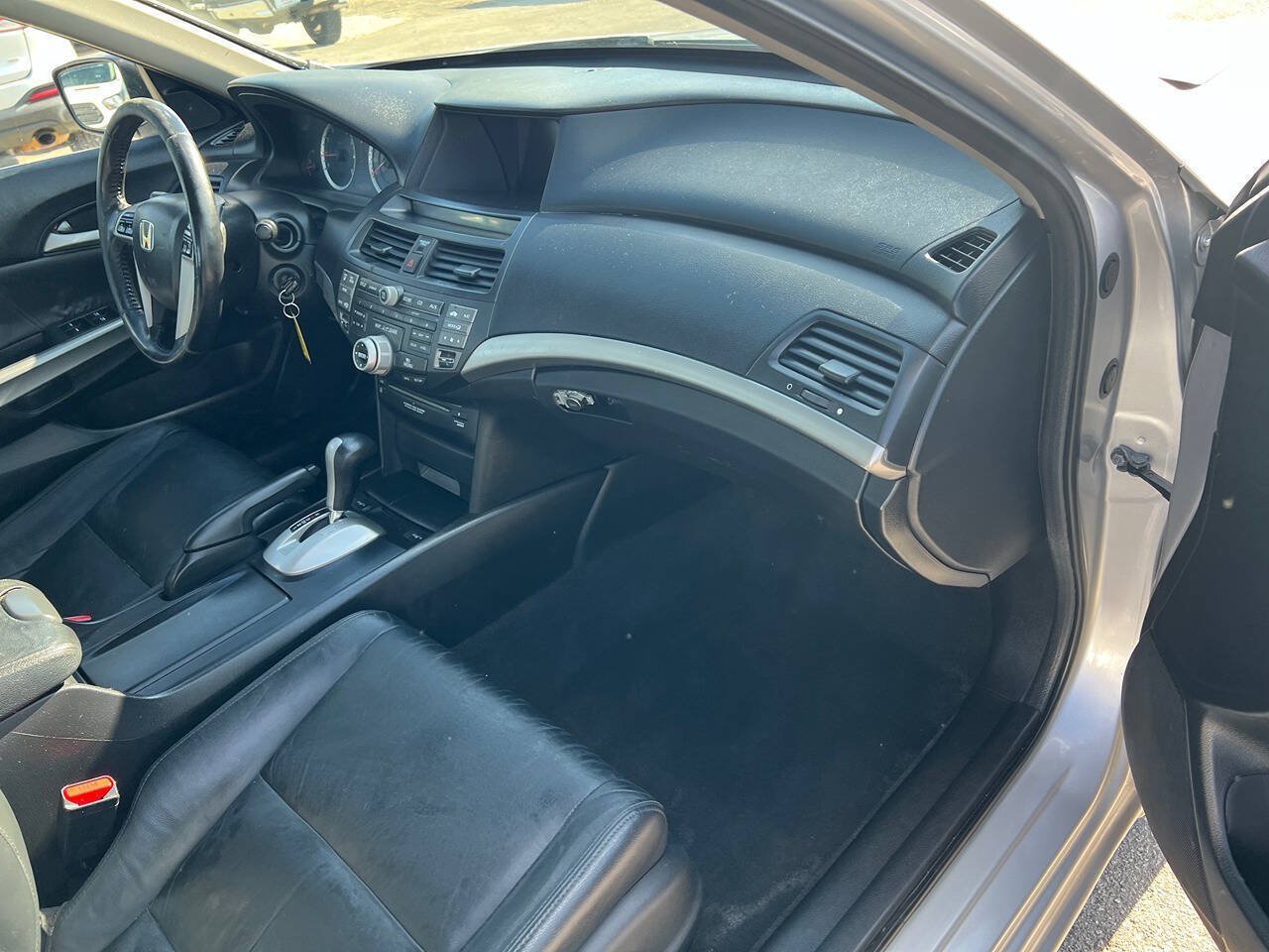 Used 2010 Honda Accord EX-L image 19
