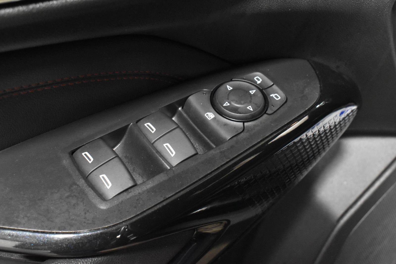 Used 2025 Chevrolet Trax RS image 10