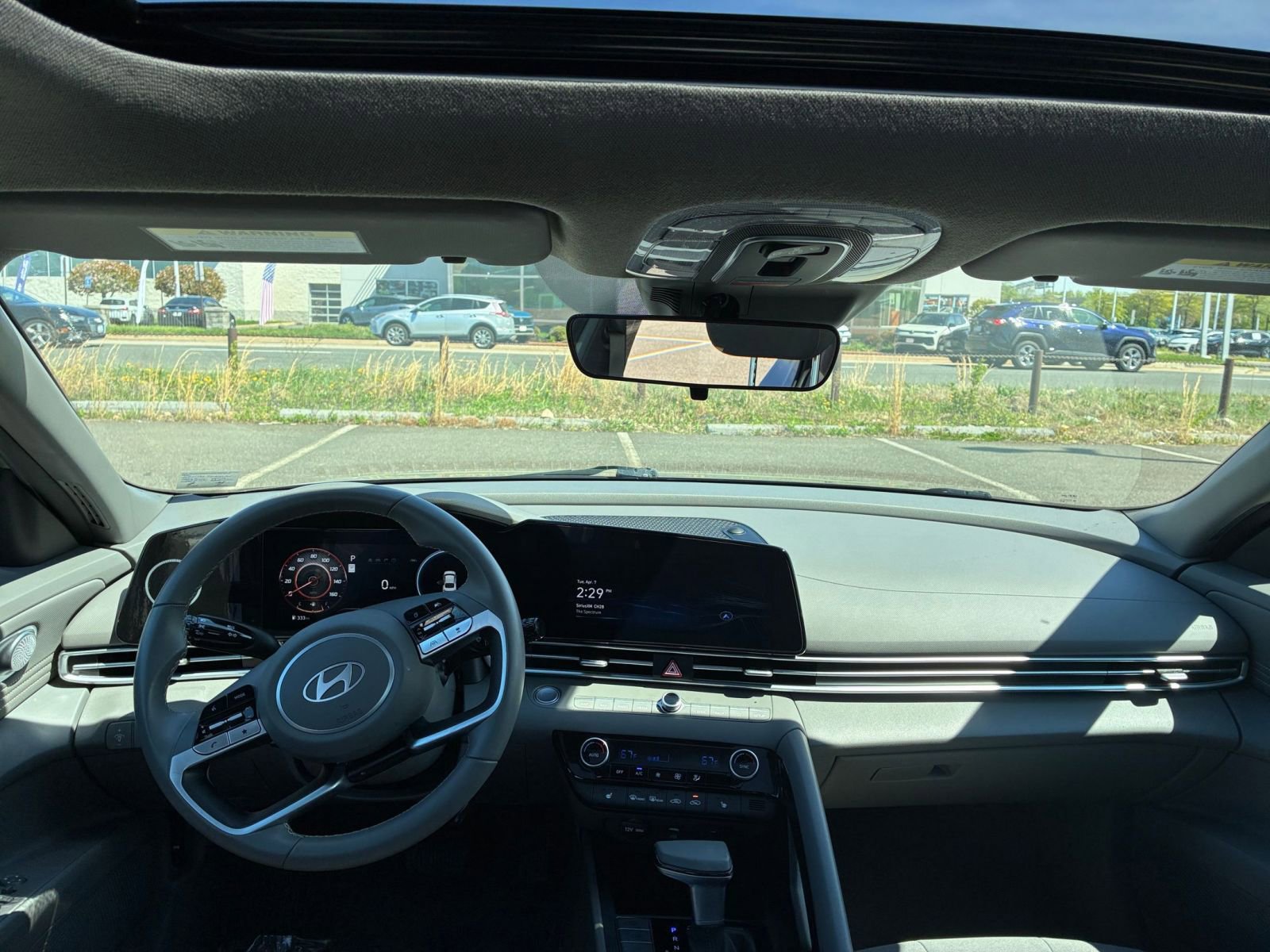 Used 2025 Hyundai Elantra SEL FWD image 36