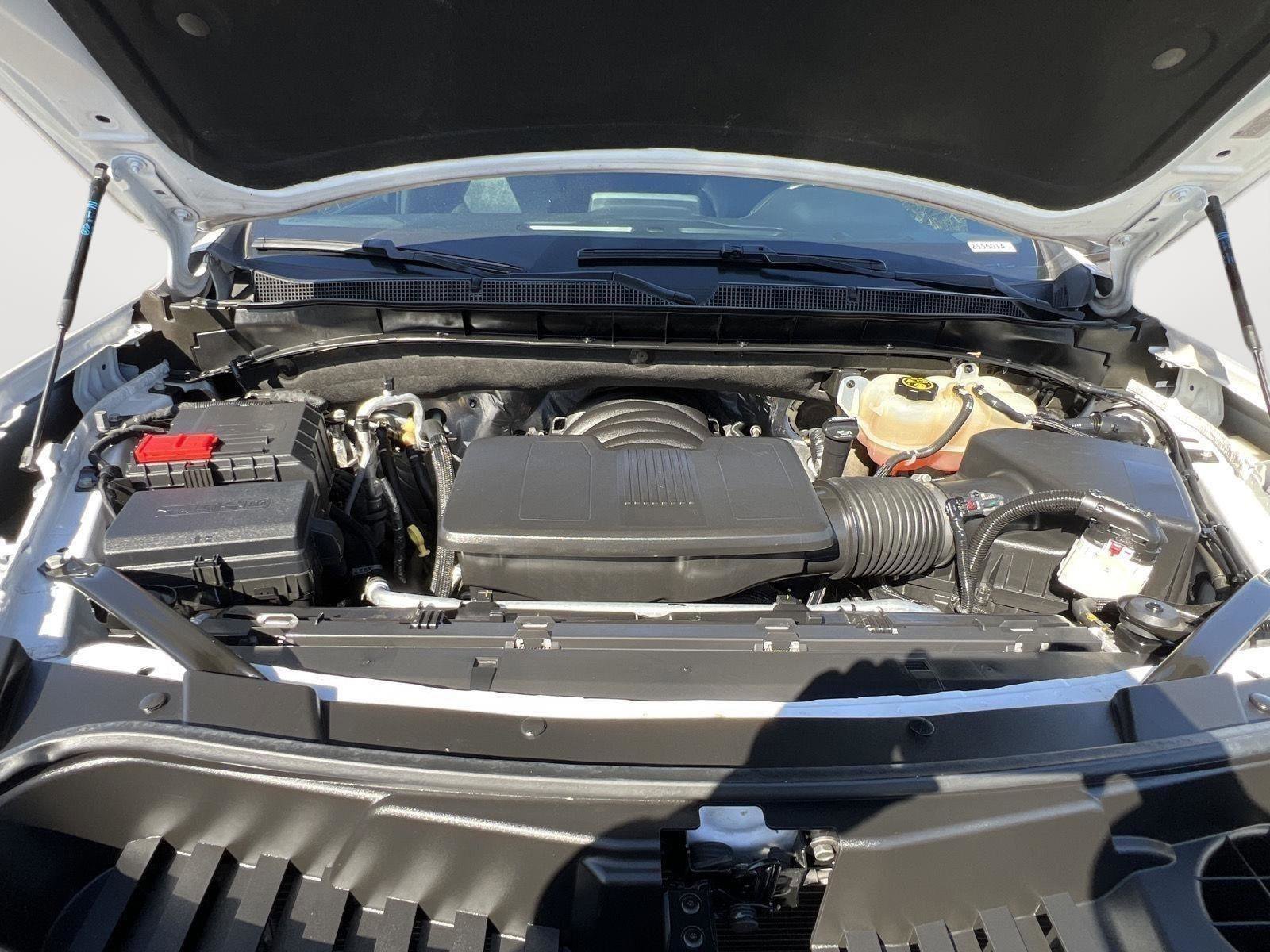 Used 2023 Chevrolet Suburban Z71 image 21