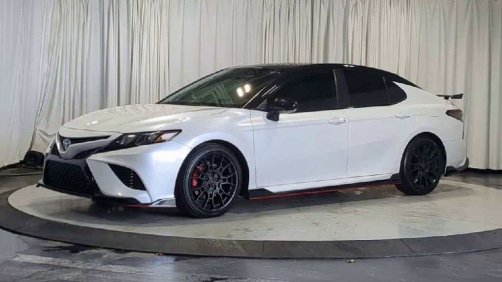 Used 2023 Toyota Camry TRD w/ TRD Package w/JBL Audio FWD image 5