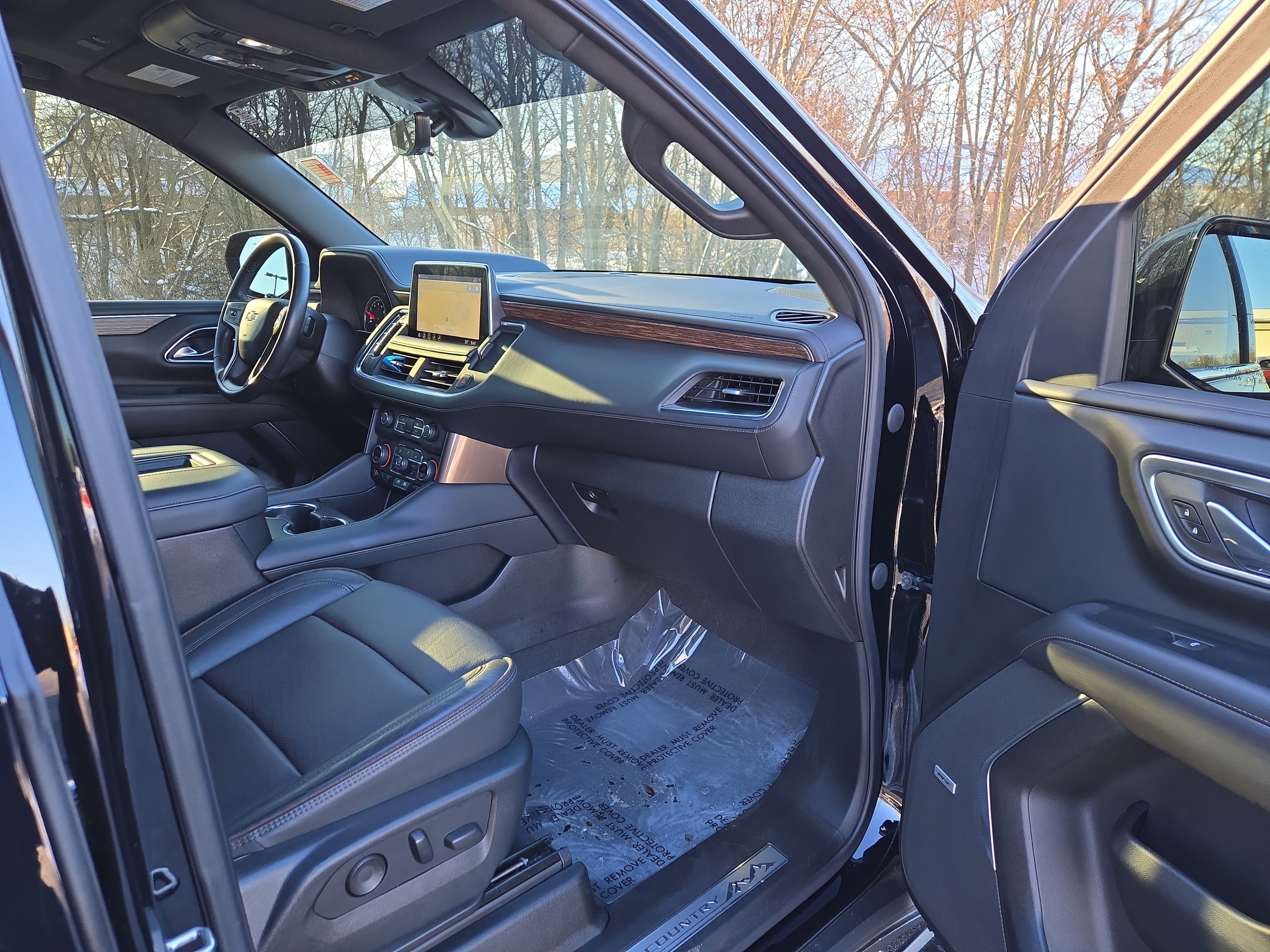 Used 2021 Chevrolet Tahoe High Country w/ Premium Package image 25