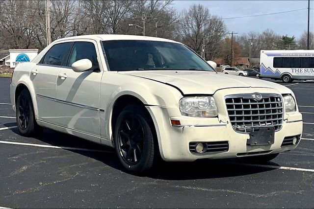 Used 2008 Chrysler 300 Touring image 2