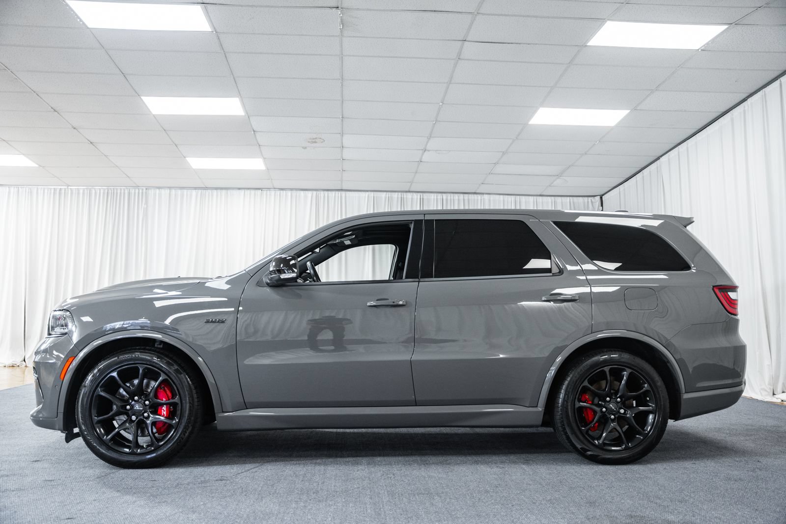 Used 2022 Dodge Durango SRT w/ Black Package AWD/4WD image 5