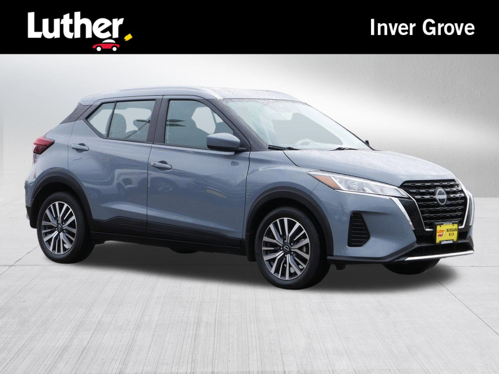 Certified 2023 Nissan Kicks SV image 1