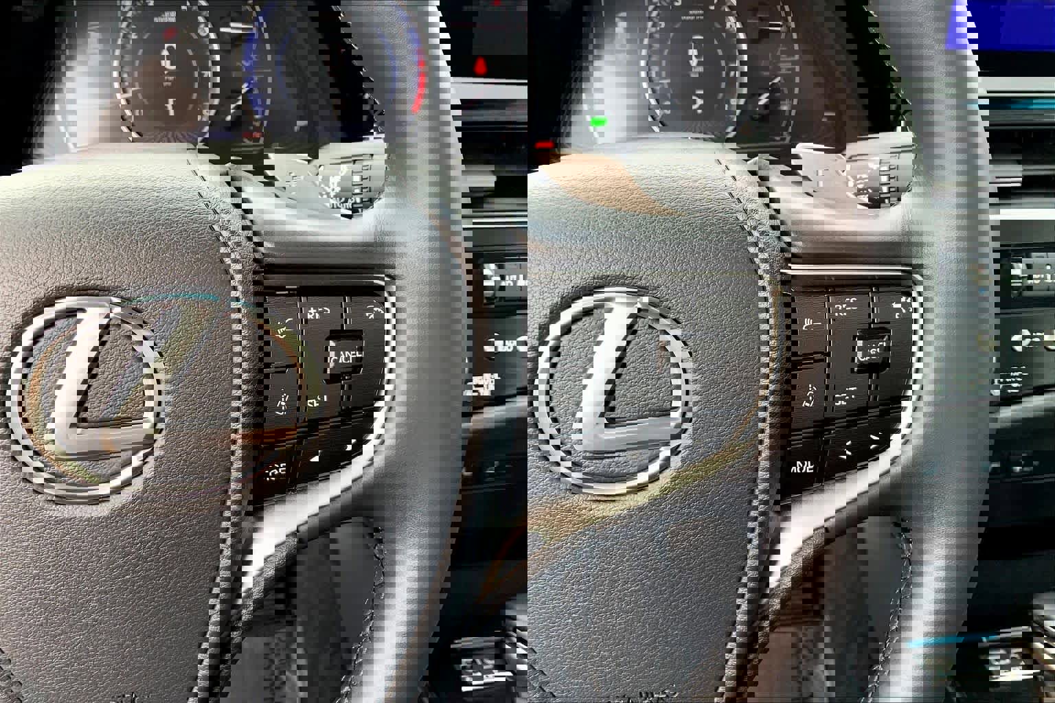 Certified 2025 Lexus ES 350 w/ Premium Package image 25