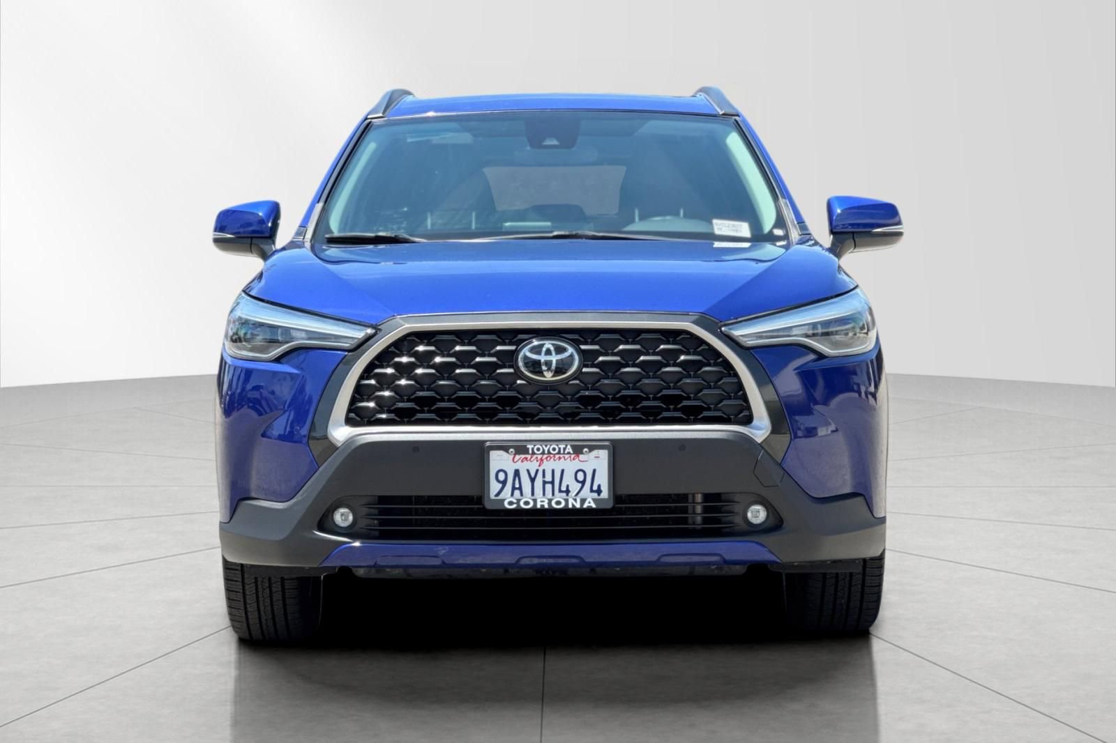 Used 2022 Toyota Corolla Cross XLE w/ Convenience Package FWD image 10