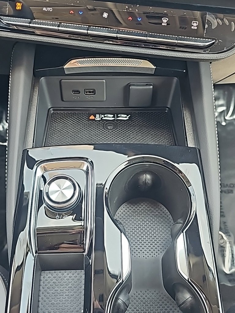 New 2025 Buick Envision Sport Touring image 24