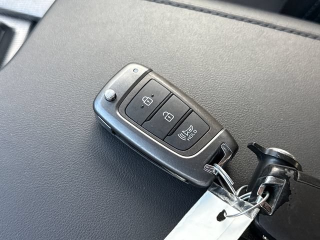 Used 2022 Hyundai Palisade SE AWD/4WD image 19
