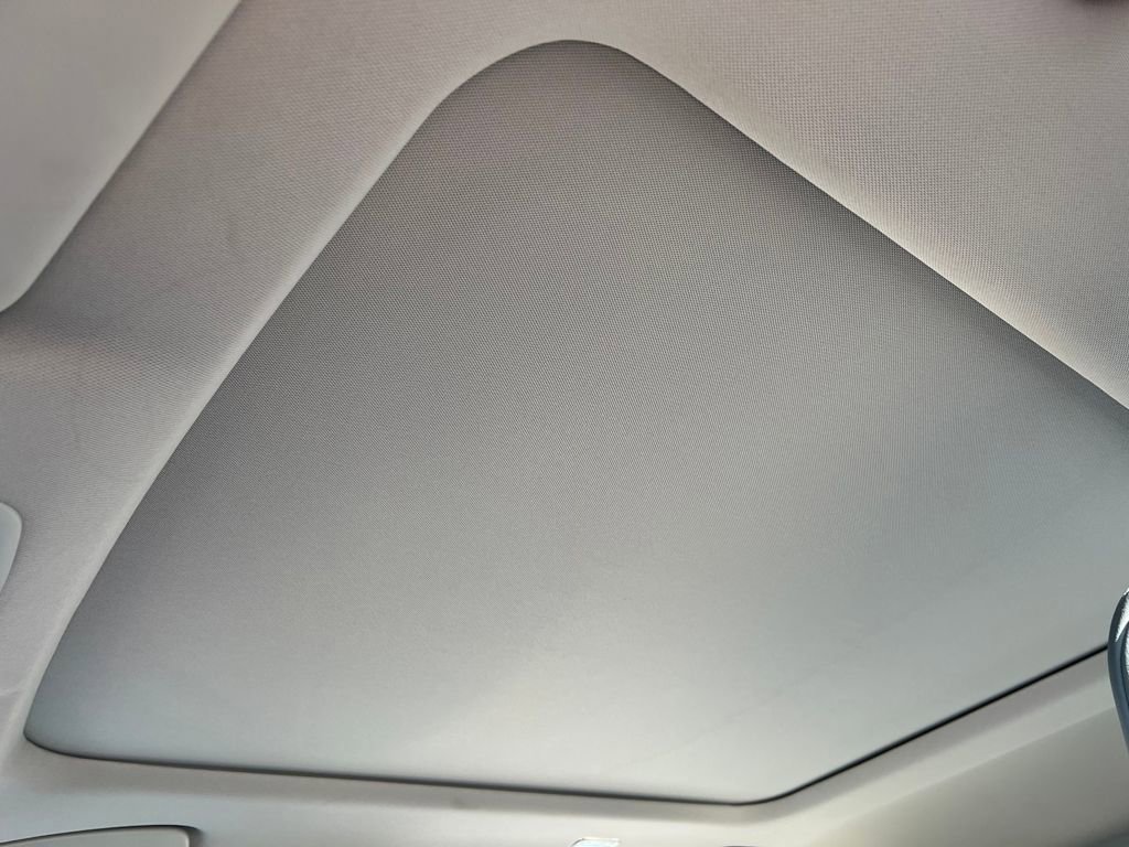 Used 2023 Nissan Ariya image 35