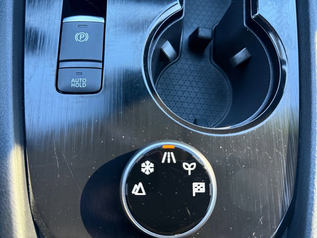 Certified 2023 Nissan Rogue SV image 31