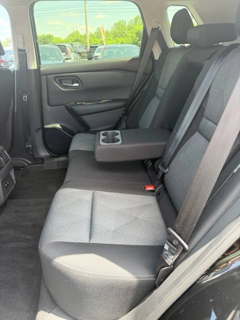Used 2024 Nissan Rogue SV AWD/4WD image 10