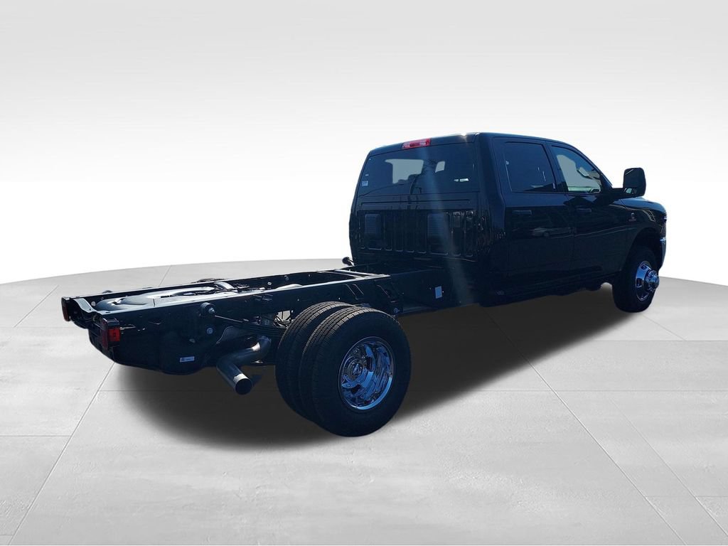 New 2027 RAM 3500 Tradesman w/ Chrome Appearance Group A AWD/4WD image 5