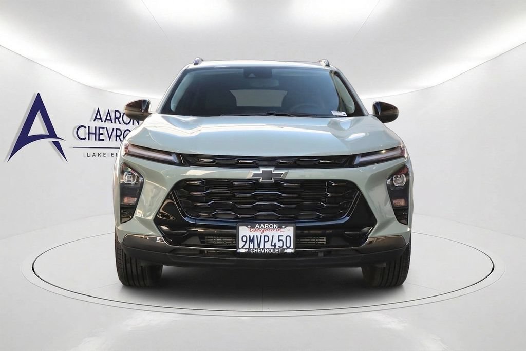 Used 2024 Chevrolet Trax ACTIV FWD image 2