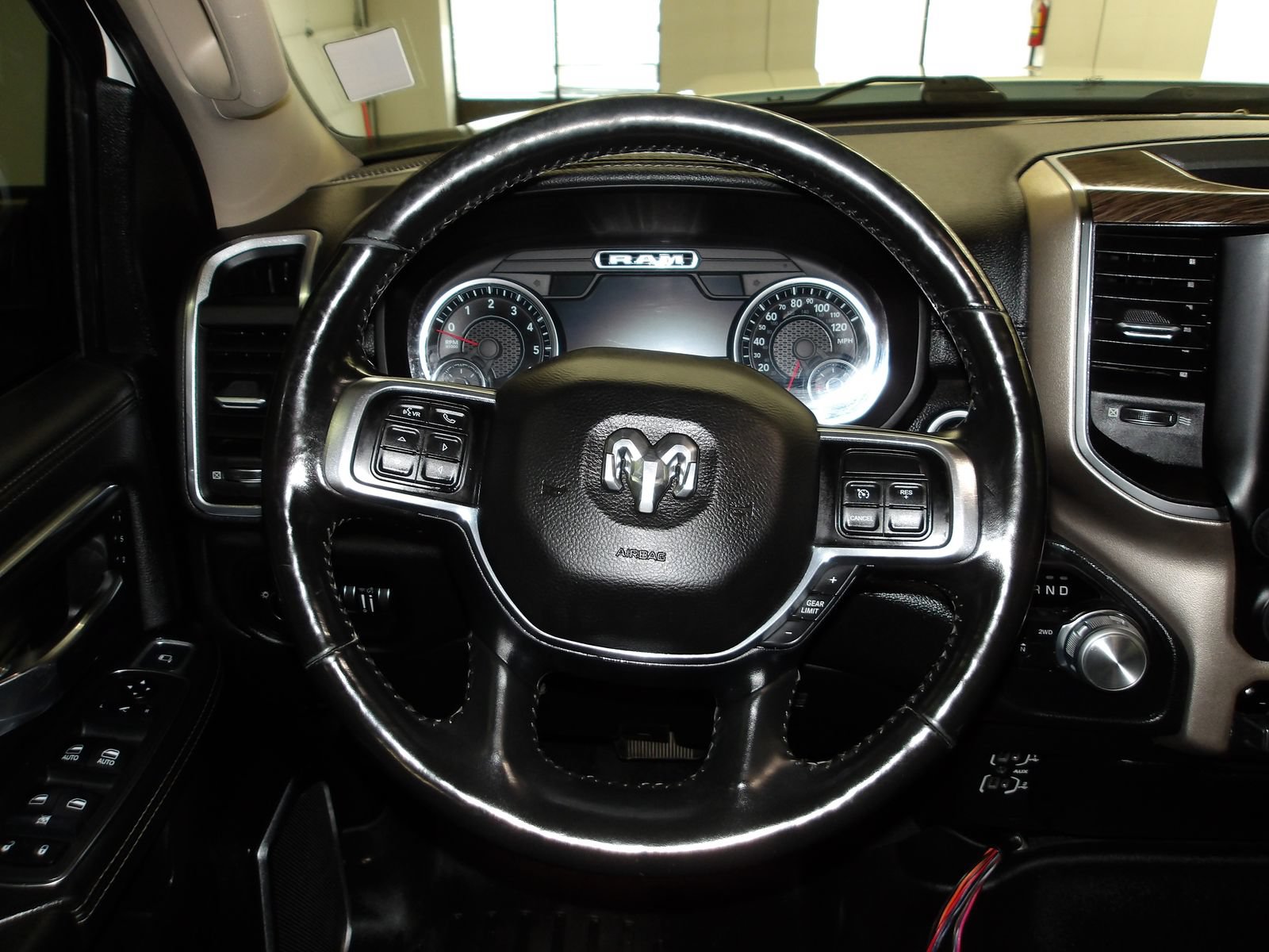 Used 2019 RAM 2500 Laramie AWD/4WD image 12