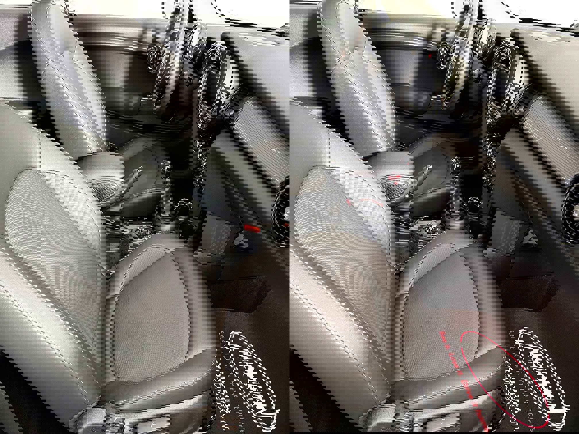 Used 2019 MINI Cooper 2-Door Hardtop image 33