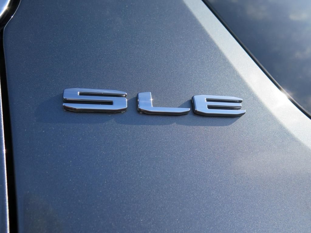 Certified 2021 GMC Acadia SLE FWD image 8