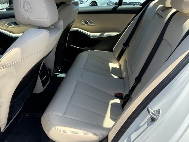 Certified 2023 BMW 330i Sedan w/ Convenience Package RWD image 33