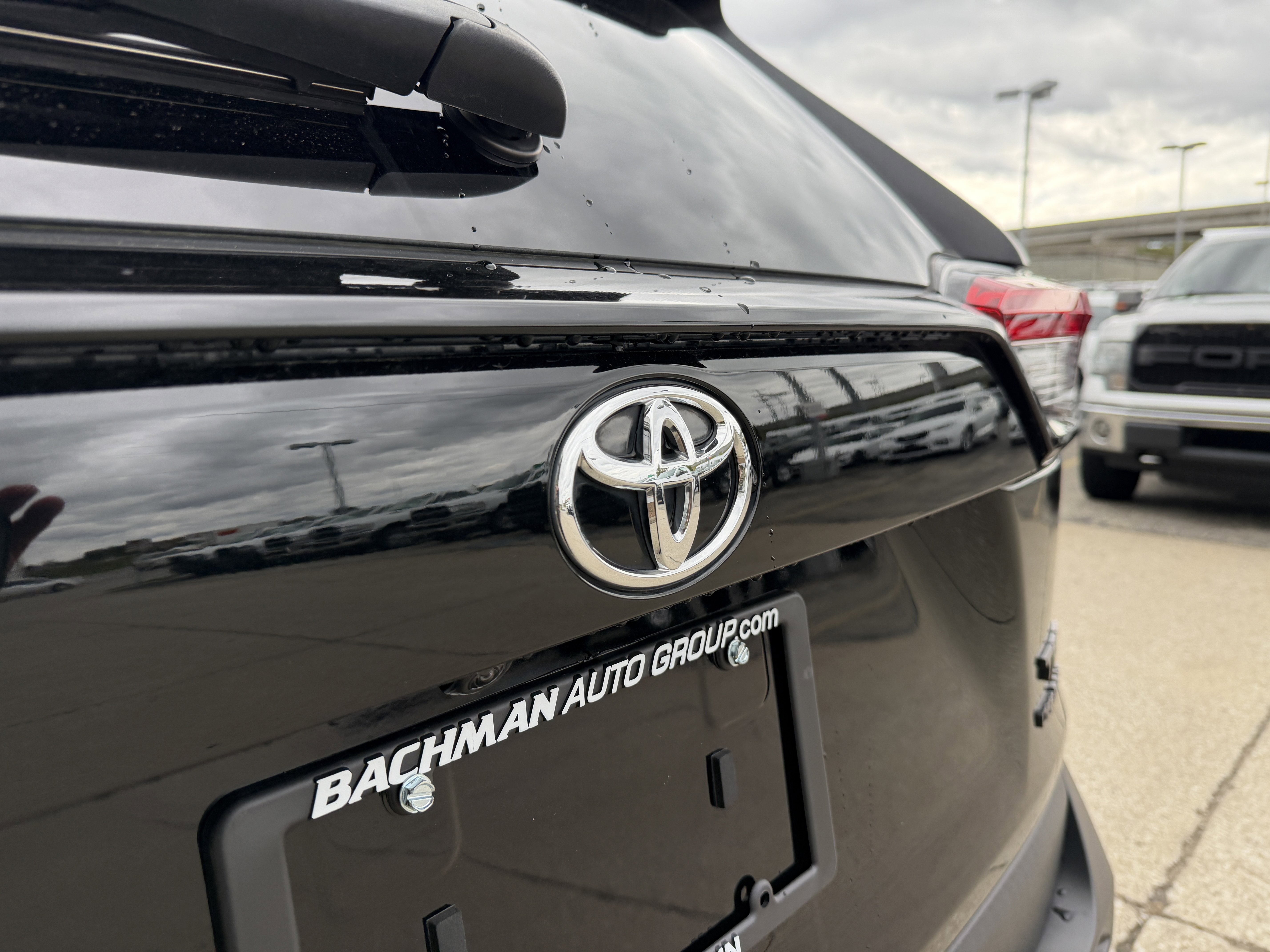 Used 2022 Toyota RAV4 TRD Off-Road image 8