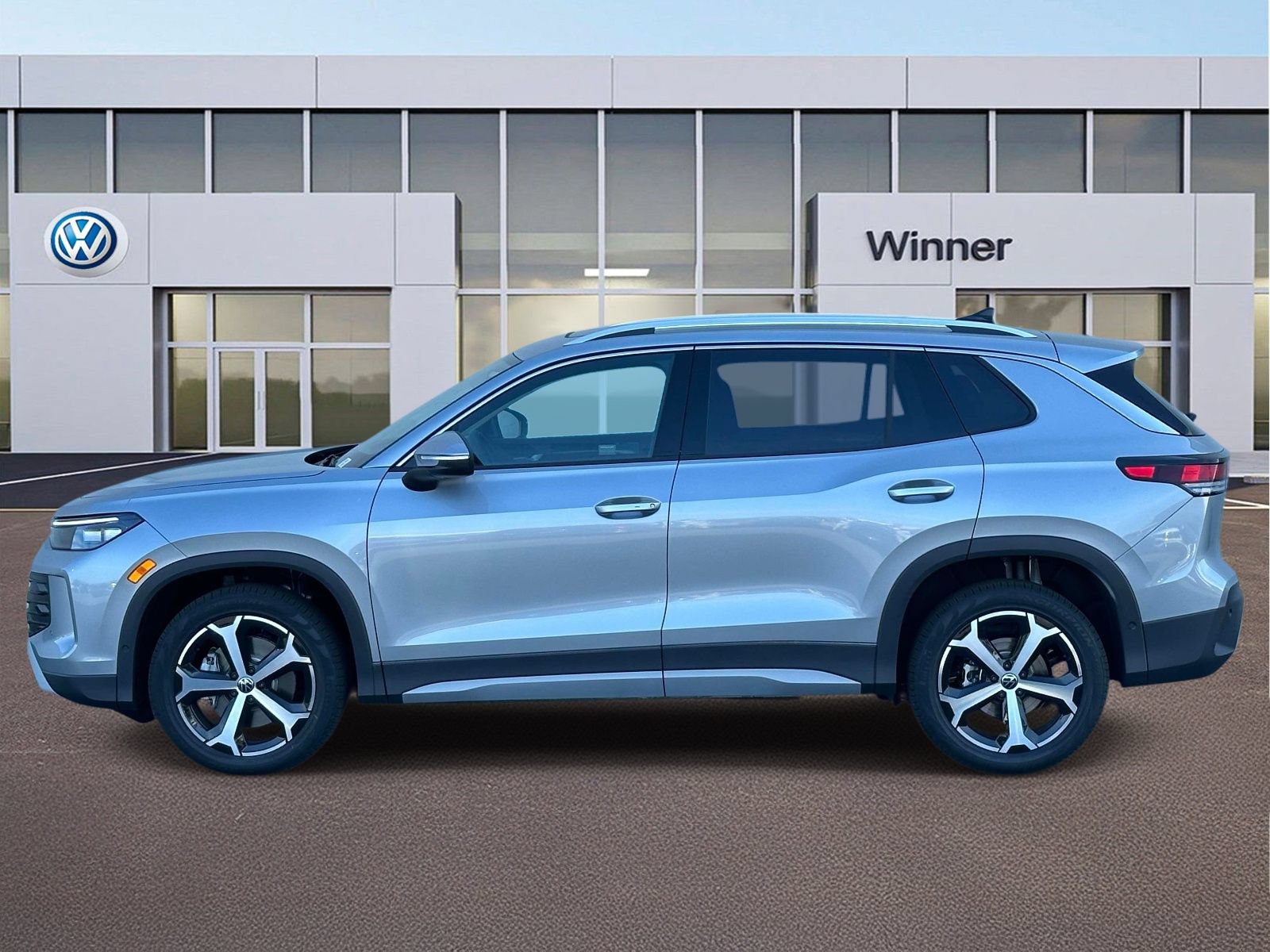 New 2026 Volkswagen Tiguan SE AWD/4WD image 2