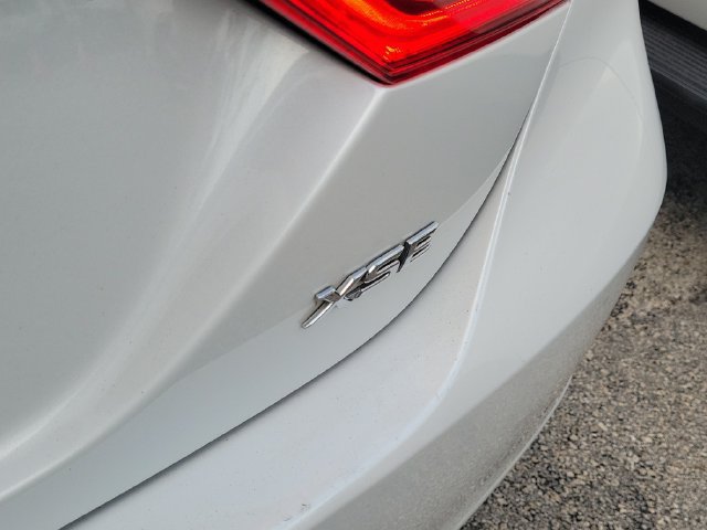 Used 2022 Toyota Camry XSE FWD image 6