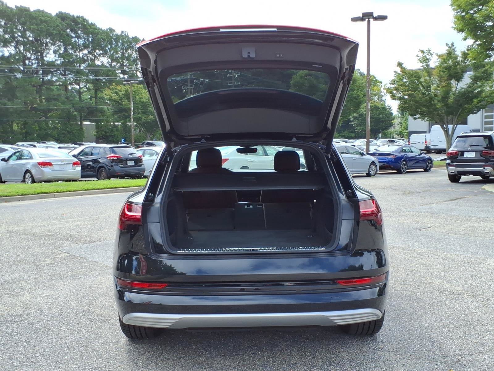 Used 2019 Audi e-tron Premium Plus AWD/4WD image 30