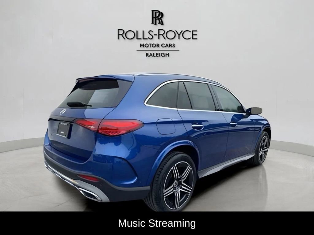 Used 2023 Mercedes-Benz GLC 300 image 4