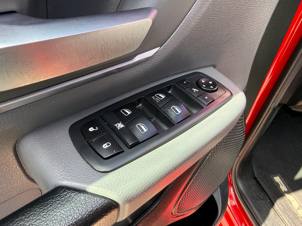 Used 2020 RAM 1500 Big Horn RWD image 21