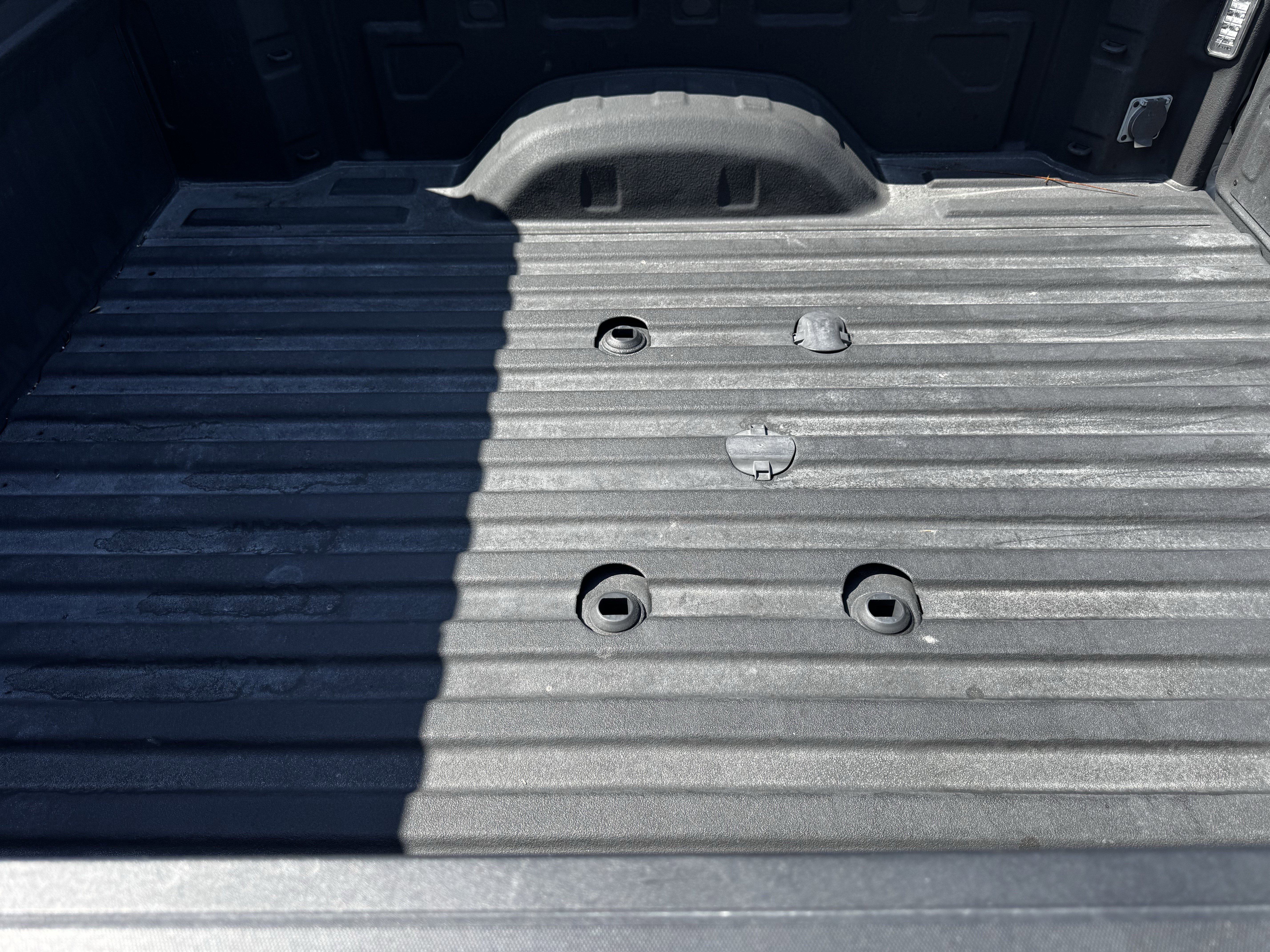 Used 2023 Chevrolet Silverado 2500 High Country image 32