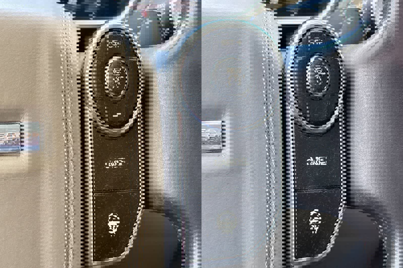 Used 2015 Land Rover Range Rover Long Wheelbase Supercharged image 29