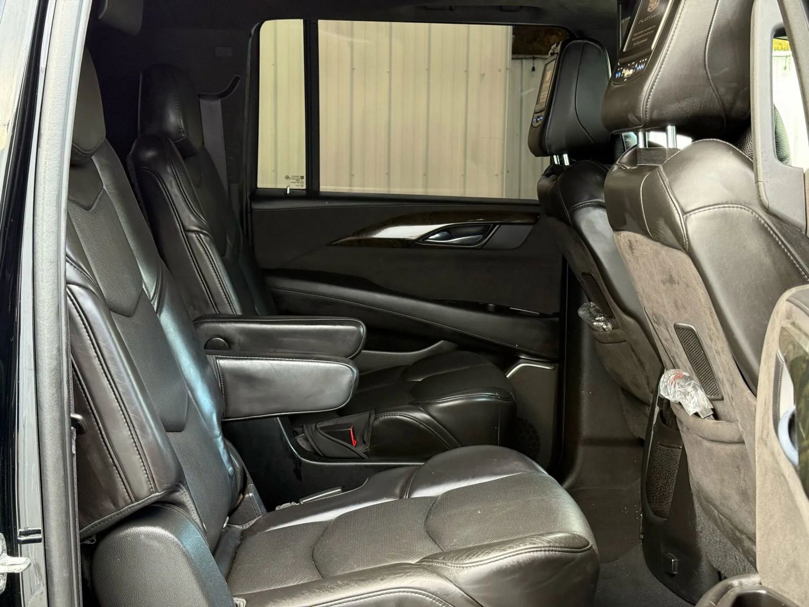 Used 2015 Cadillac Escalade ESV Platinum image 22