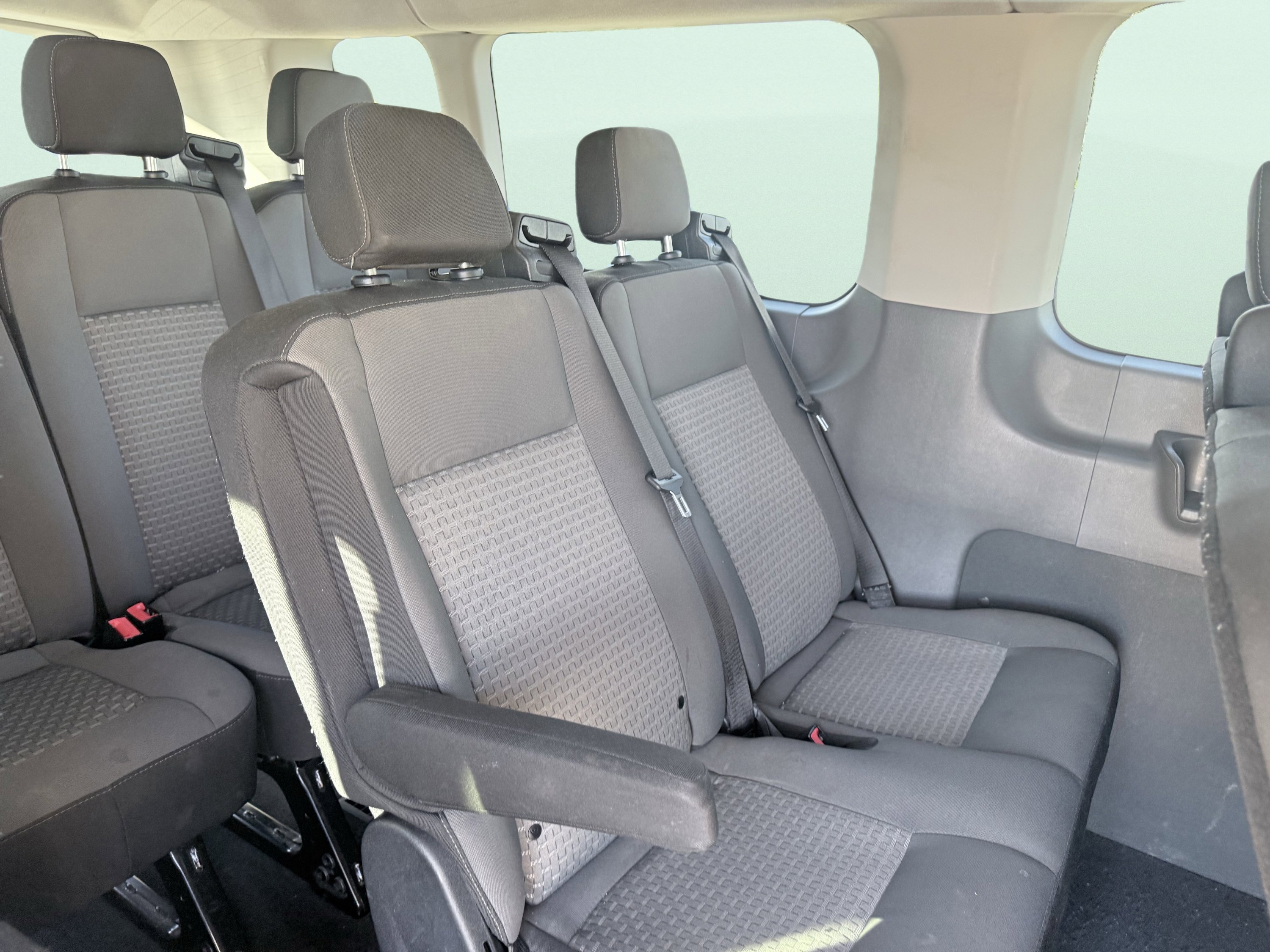 Used 2023 Ford Transit 350 XLT image 21