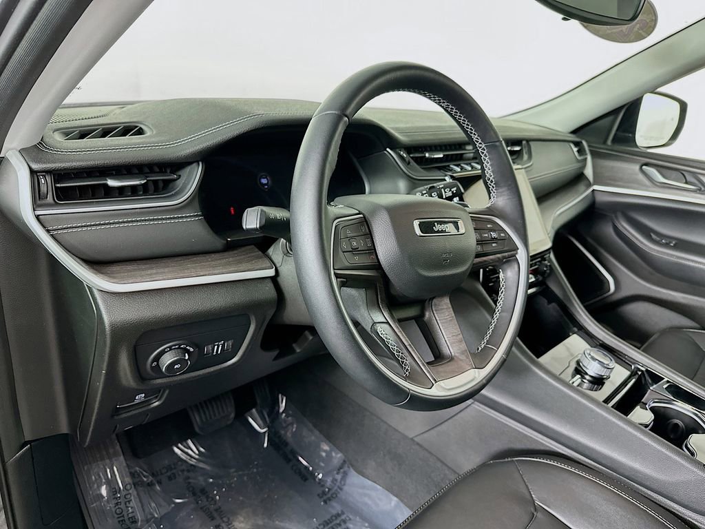 Certified 2022 Jeep Grand Cherokee L Limited image 15