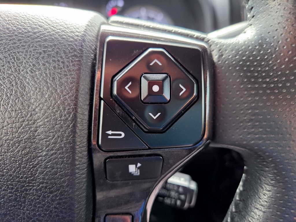 Used 2024 Toyota 4Runner TRD Off-Road AWD/4WD image 33