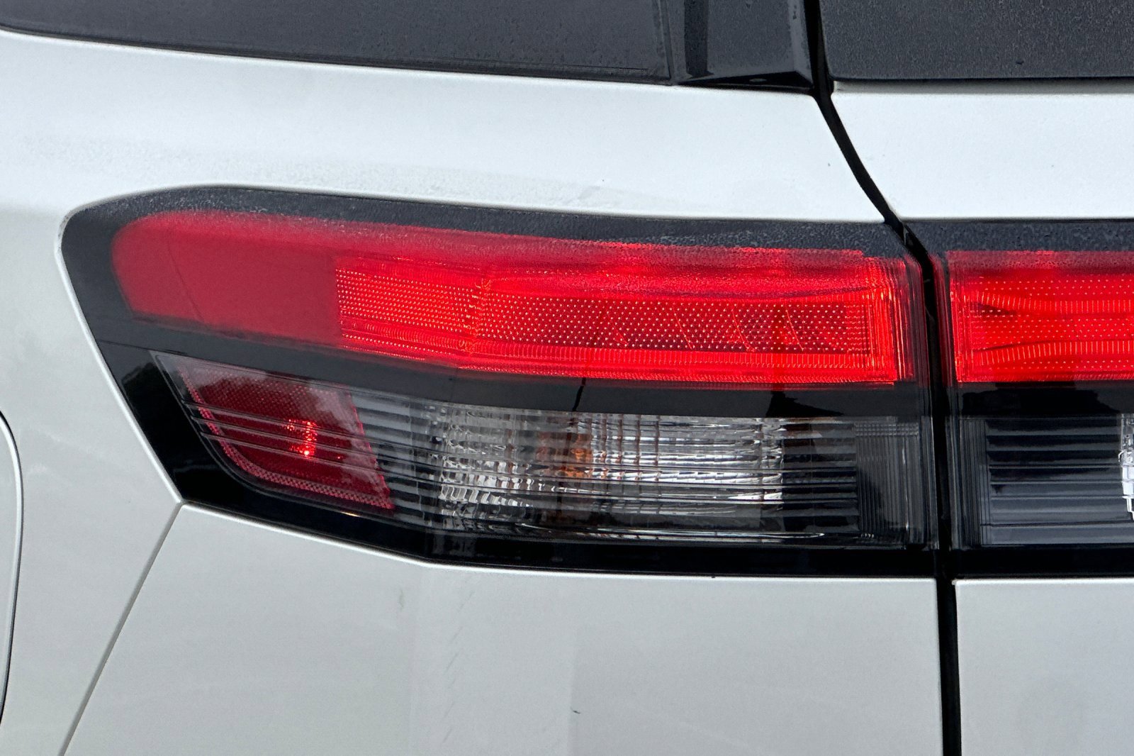 Used 2023 Nissan Pathfinder Platinum image 51