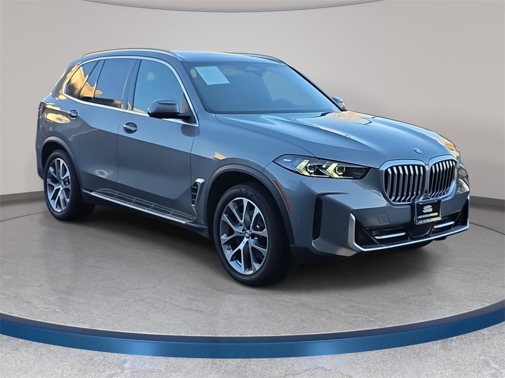 Used 2025 BMW X5 xDrive40i w/ Climate Comfort Package image 4