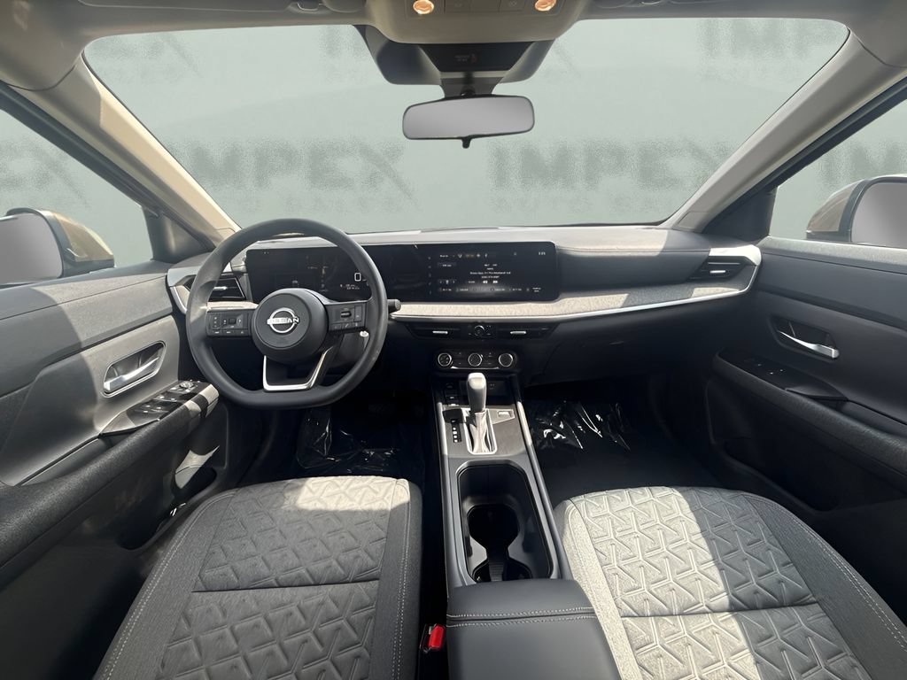 Used 2025 Nissan Kicks SV AWD/4WD image 8