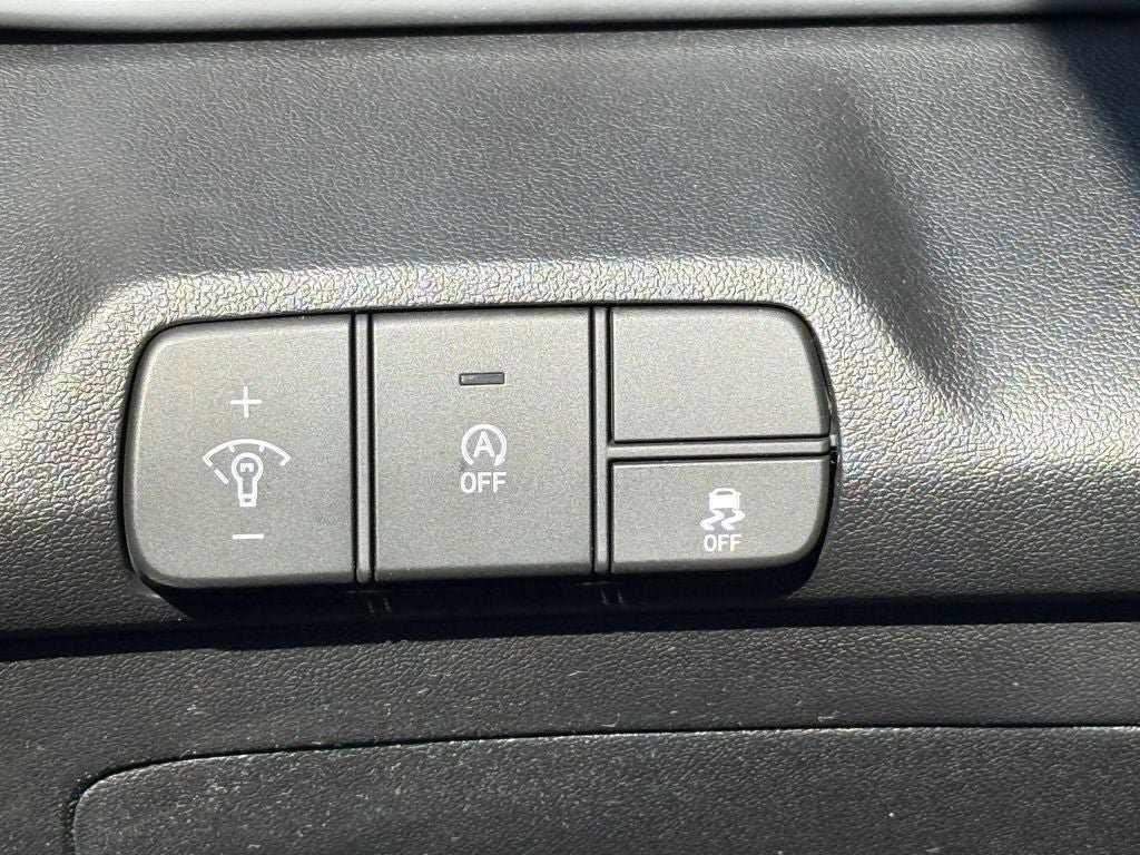 New 2026 Hyundai Elantra SE FWD image 17