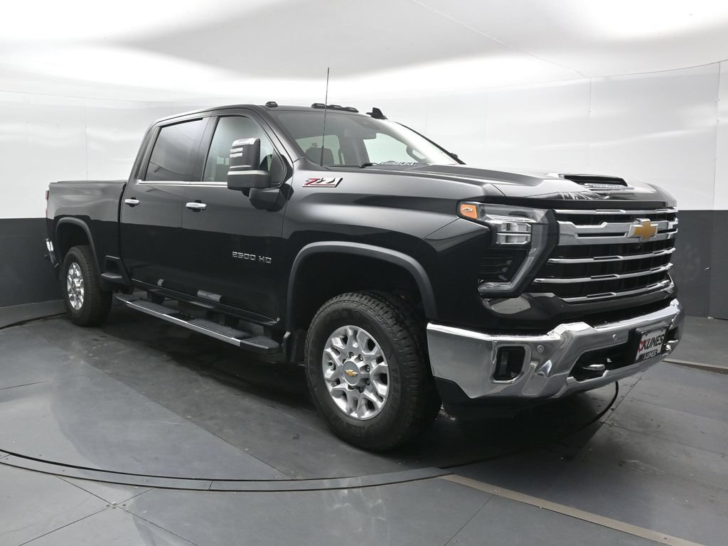 Used 2024 Chevrolet Silverado 2500 LTZ w/ LTZ Convenience Package AWD/4WD image 6