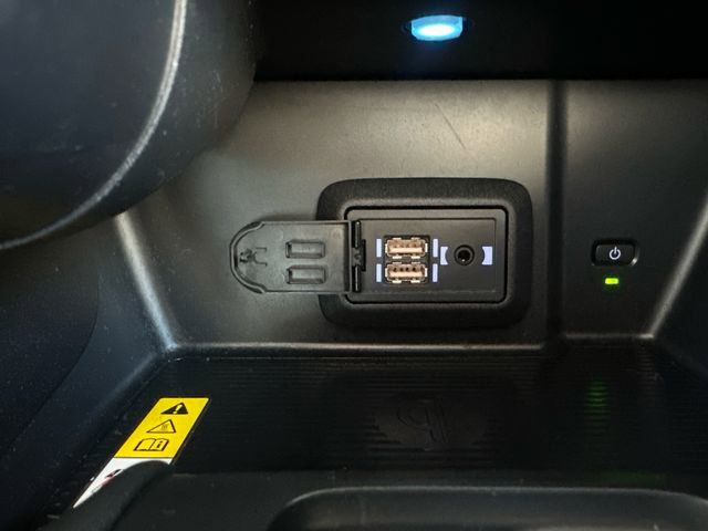 Certified 2021 Toyota Venza LE w/ Carpet Mat Package (TMS) image 38