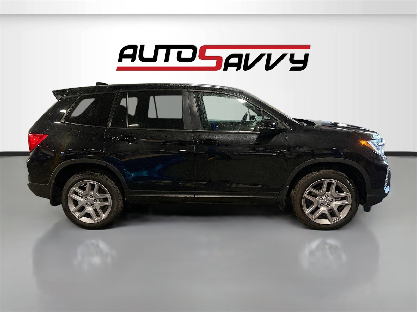 Used 2025 Honda Passport EX-L image 8