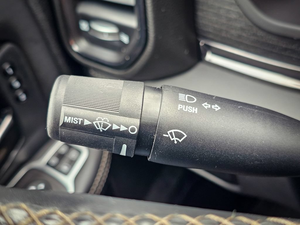 Used 2024 RAM 3500 Limited AWD/4WD image 22