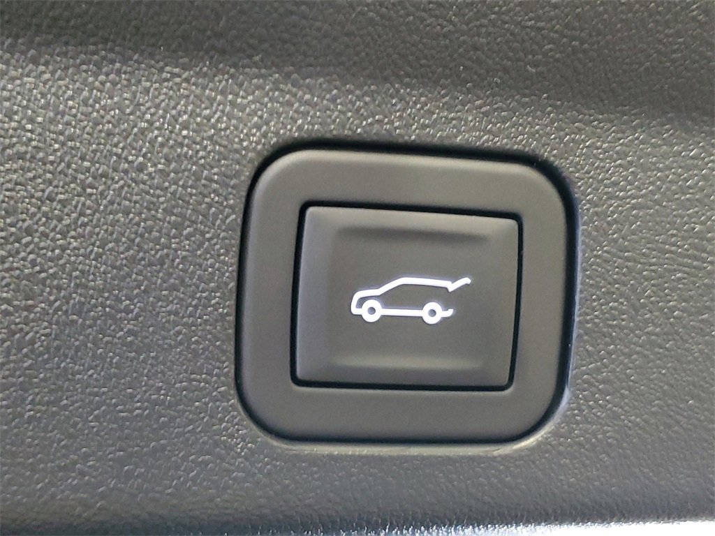 New 2026 Cadillac Escalade IQL Luxury image 8