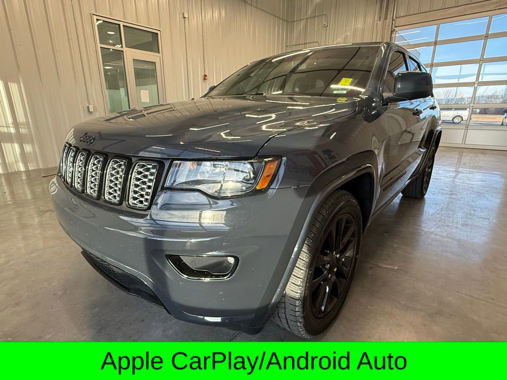 Used 2018 Jeep Grand Cherokee Altitude image 14