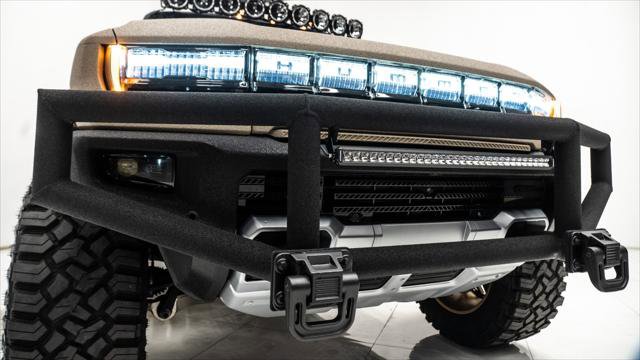 Used 2025 GMC Hummer EV 3X w/ LPO, Dark Essentials Package image 24
